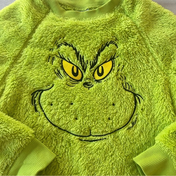 Hanna Andersson Dr. Seuss Green Grinch Holiday Sherpa Pull On Sweatshirt - Picture 3 of 4